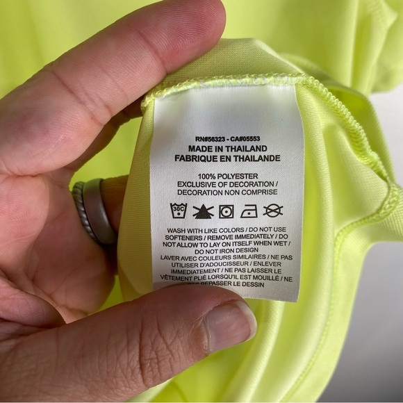 Nike Dri-Fit Polo‎ Golf Pullover T-Shirt Top Sporty Athletic Yellow Size Medium - Picture 4 of 5